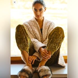 Gloria velvet joggers from Anthropologie